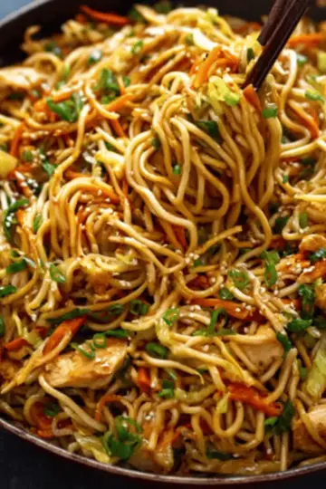 Chicken Chow Mein with Best Chow Mein Sauce!