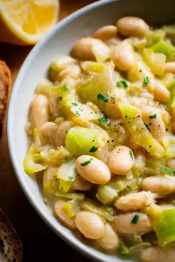 Creamy Butter Beans with Leeks & Lemon