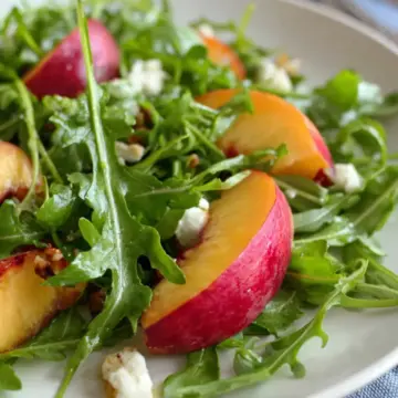 Peach and Arugula Salad