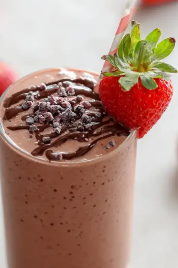 Chocolate Covered Strawberry Smoothie